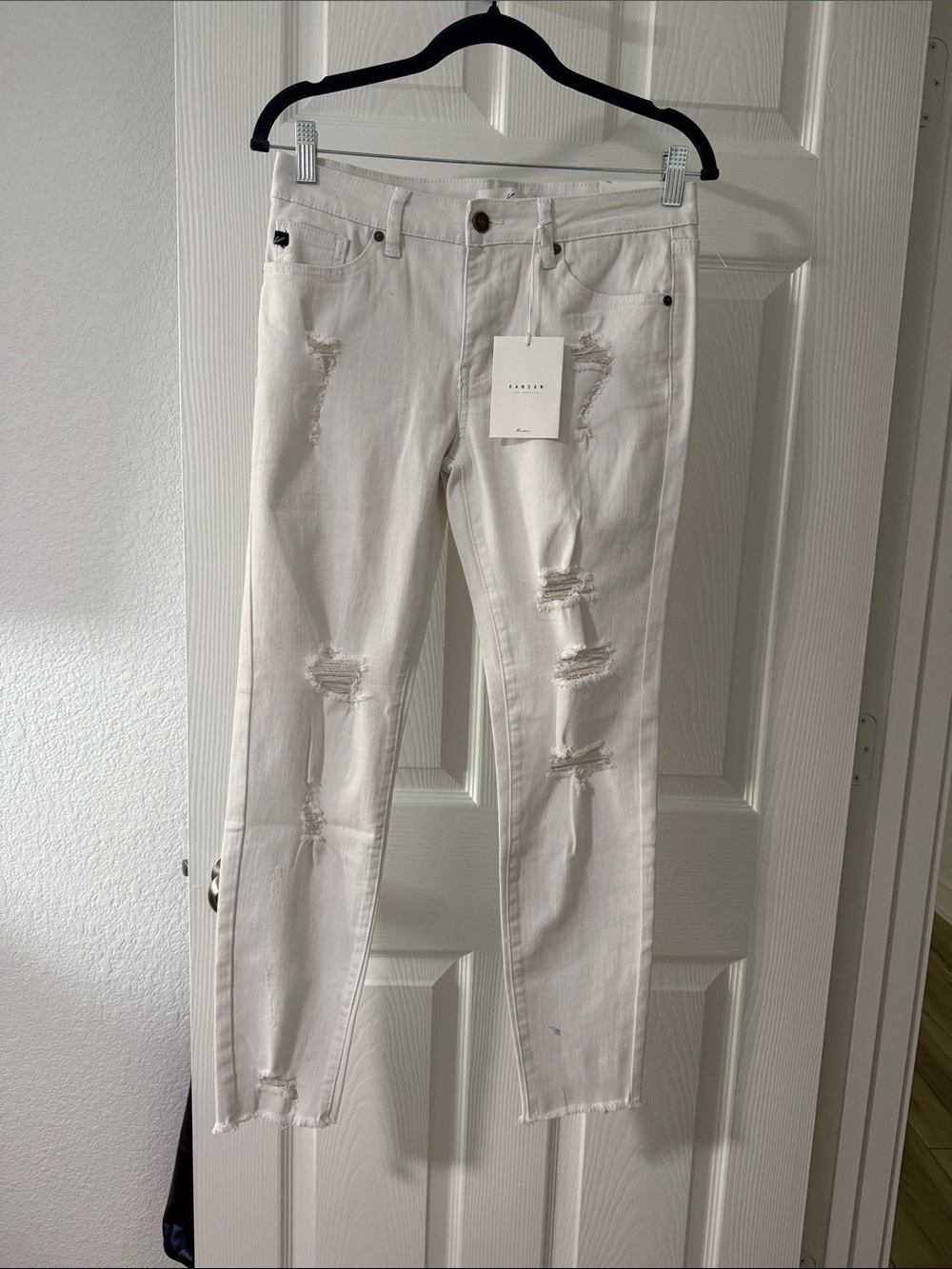 KanCan White Distressed Skinny Jeans